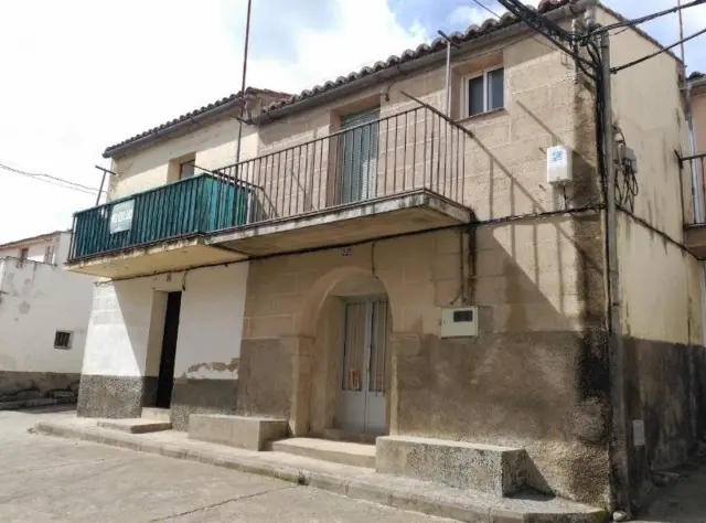 Casa en venta en Calle de la Iglesia, 24 en Trujillo por 29,000 €
